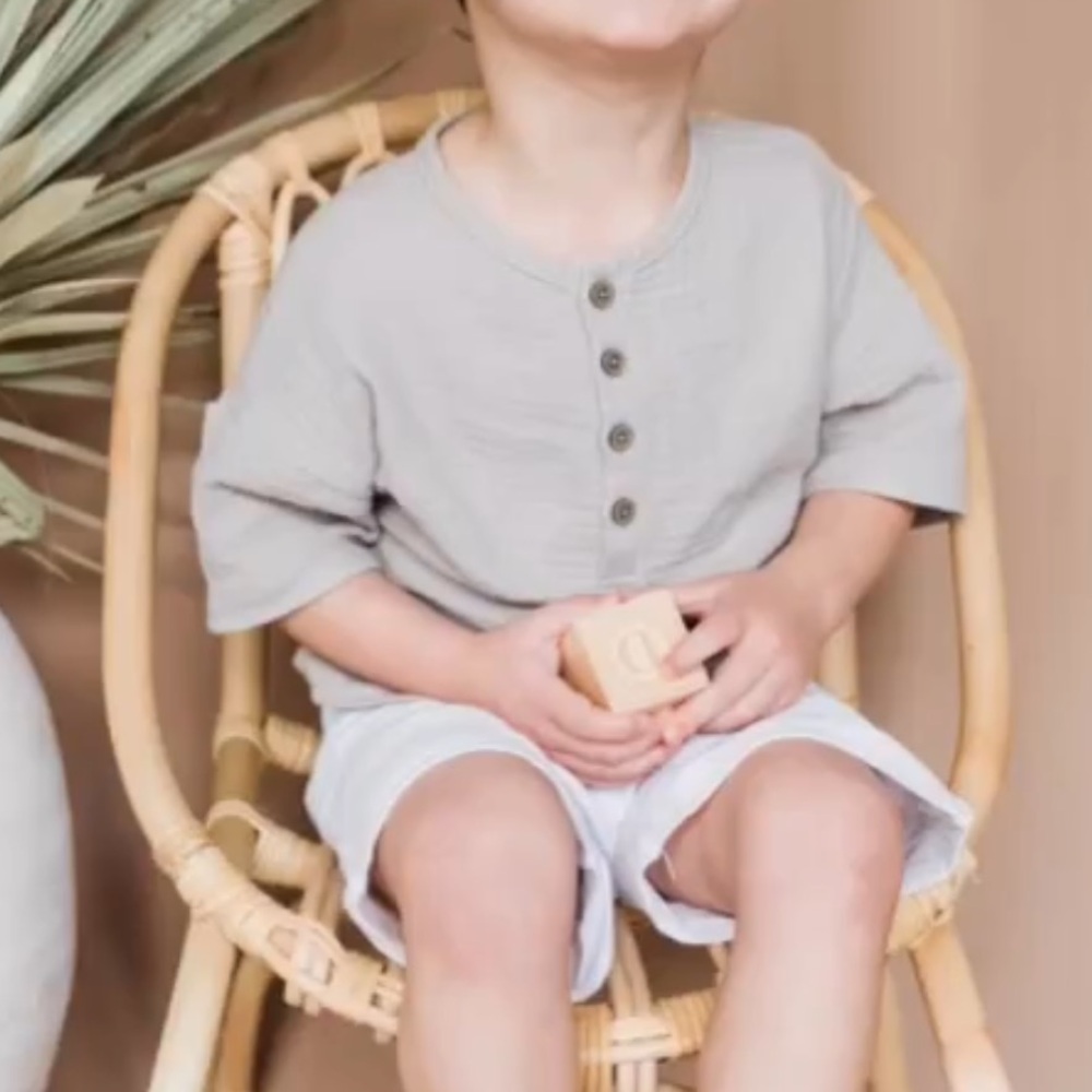 Ollie’s Day Button Down Henley